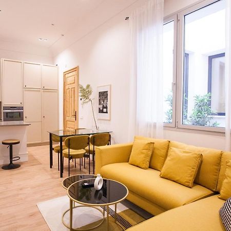 Isg Apartments Cedaceros Sevilla Exterior foto