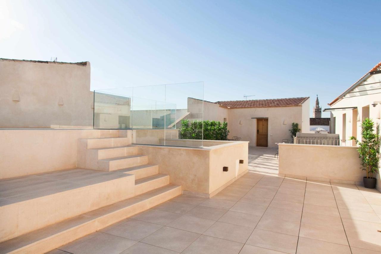 Isg Apartments Cedaceros Sevilla Exterior foto