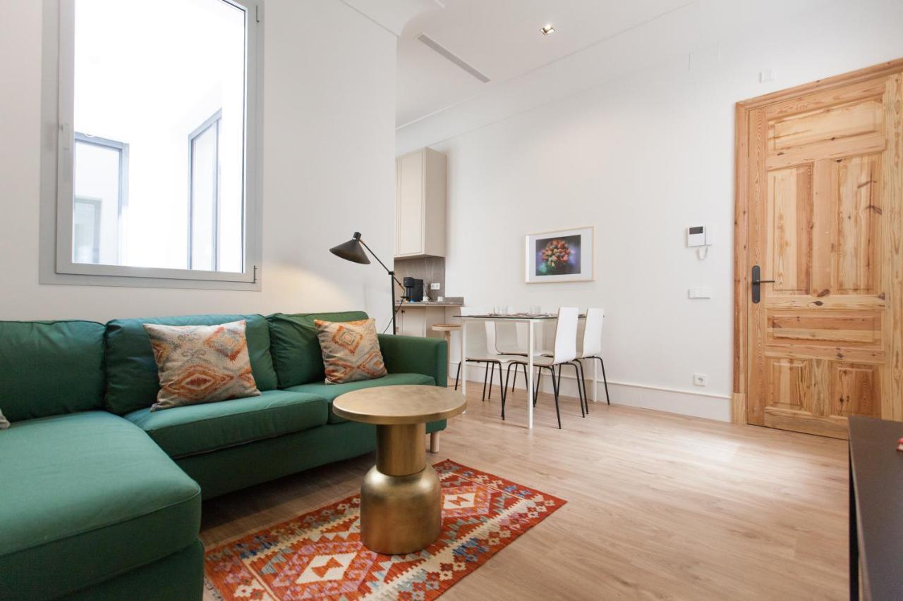 Isg Apartments Cedaceros Sevilla Zimmer foto