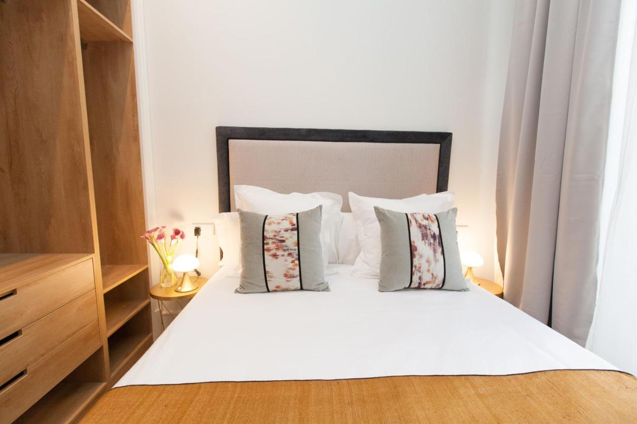 Isg Apartments Cedaceros Sevilla Zimmer foto