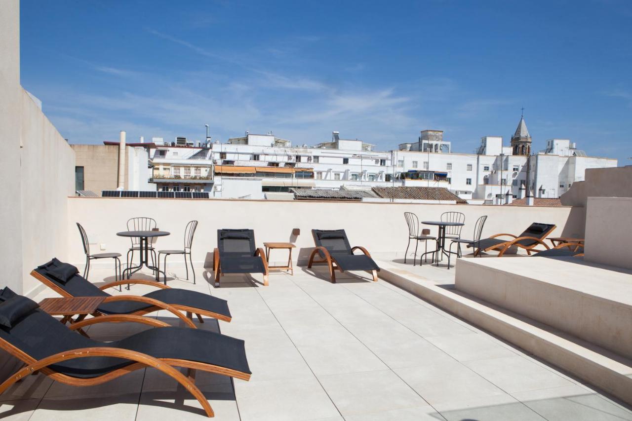 Isg Apartments Cedaceros Sevilla Exterior foto