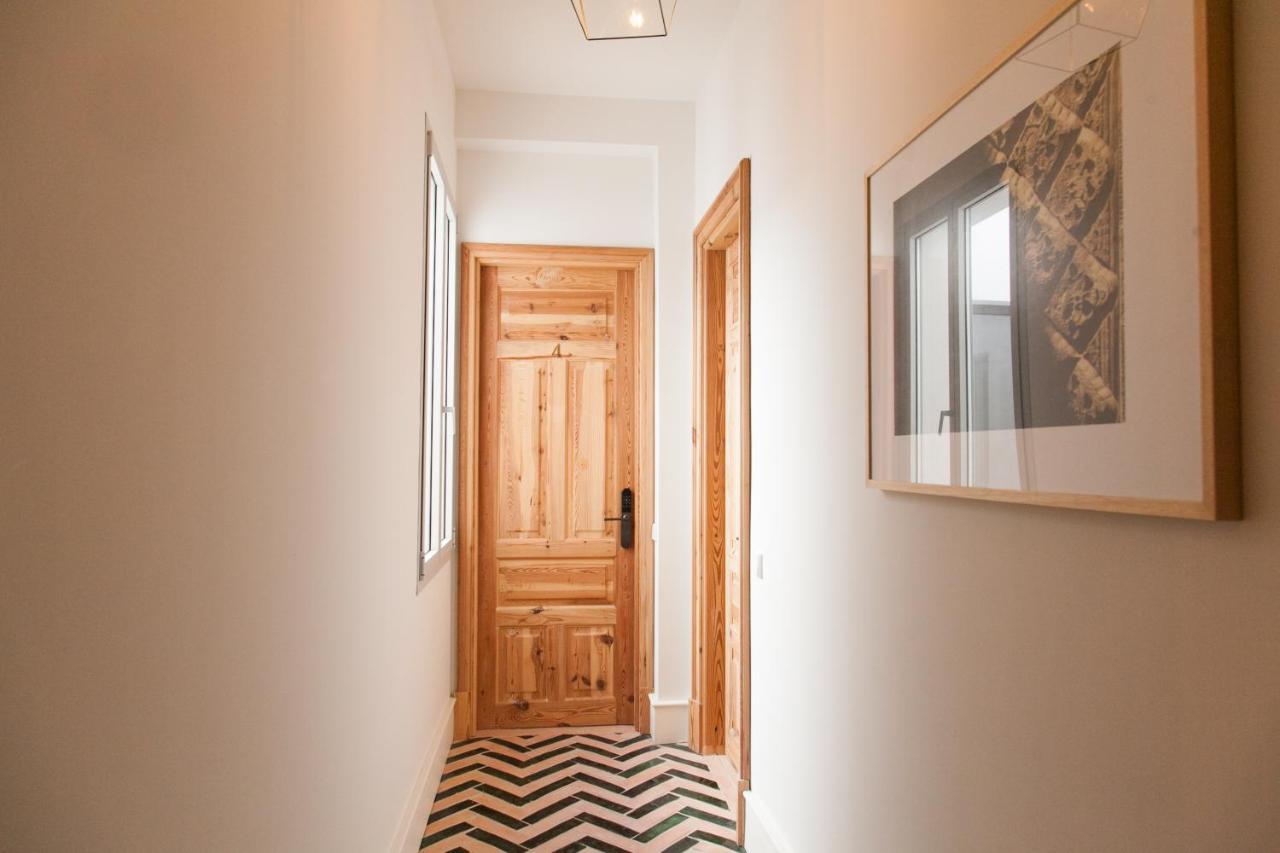 Isg Apartments Cedaceros Sevilla Exterior foto