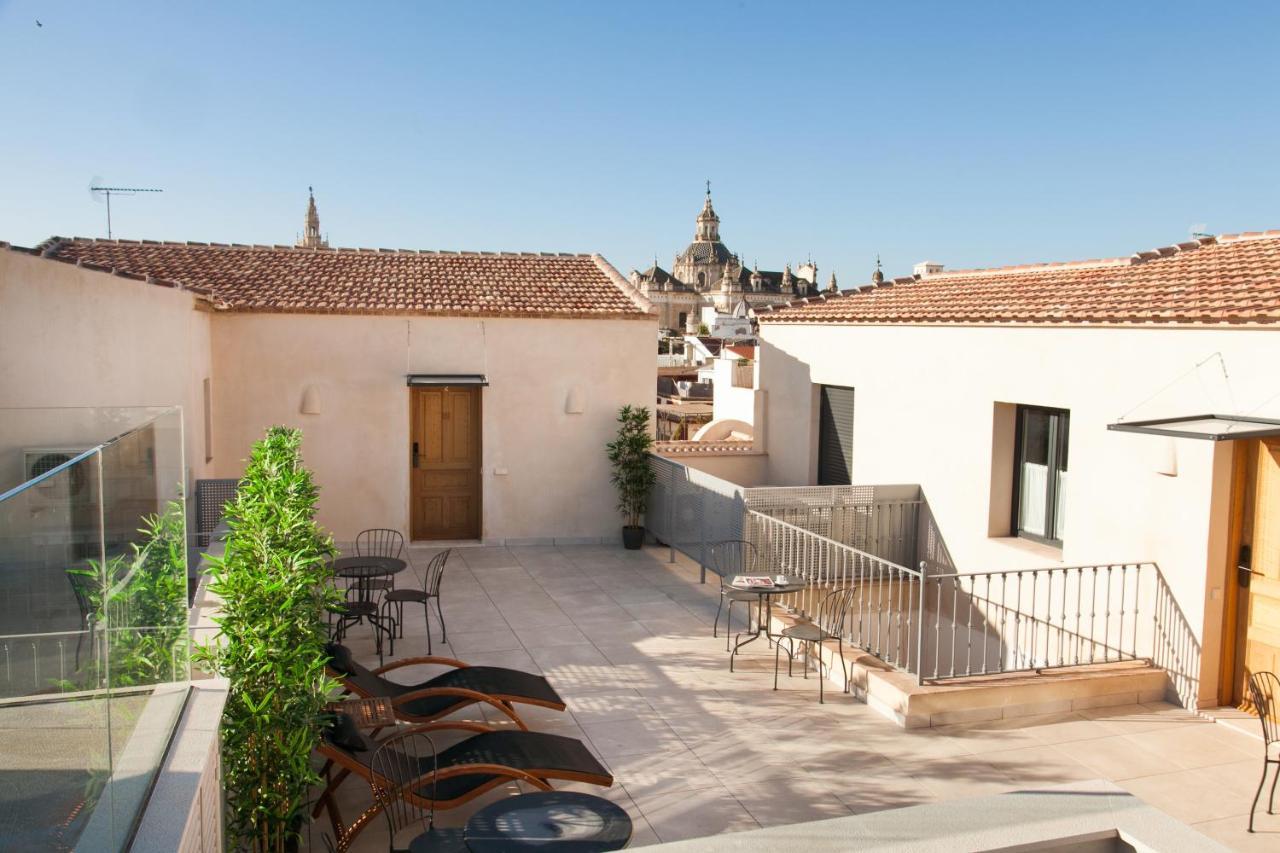 Isg Apartments Cedaceros Sevilla Exterior foto