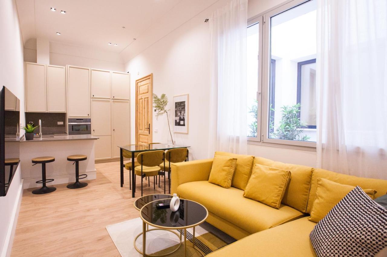 Isg Apartments Cedaceros Sevilla Exterior foto