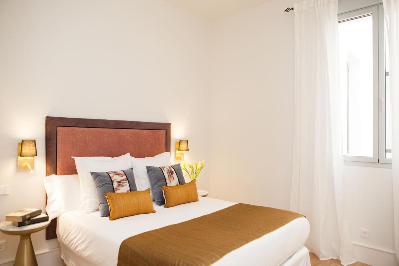 Isg Apartments Cedaceros Sevilla Exterior foto